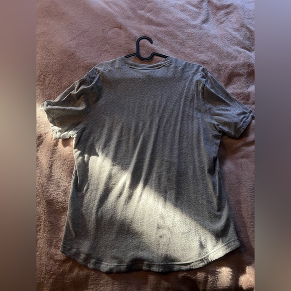 Adidas T Shirt - Picture 2 of 3